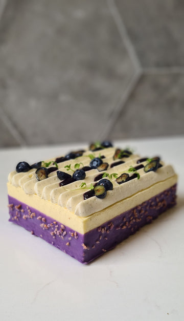 Blackcurrant-blueberry-camerise cheesecake 6 people)